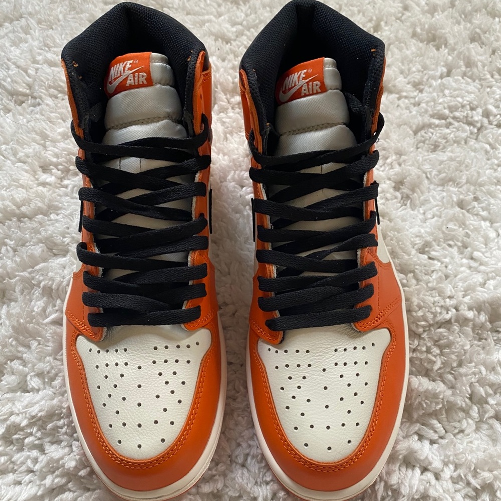 Shattered backboard reverse jordan 1